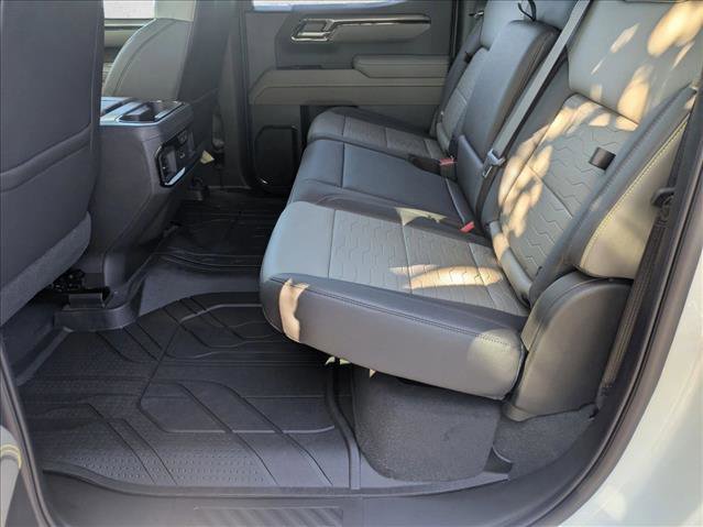 New 2026 Chevrolet Silverado 1500 ZR2 image 18