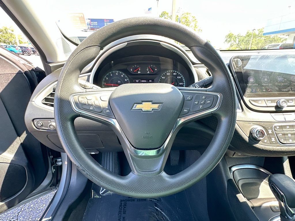 Used 2024 Chevrolet Malibu LT FWD image 11