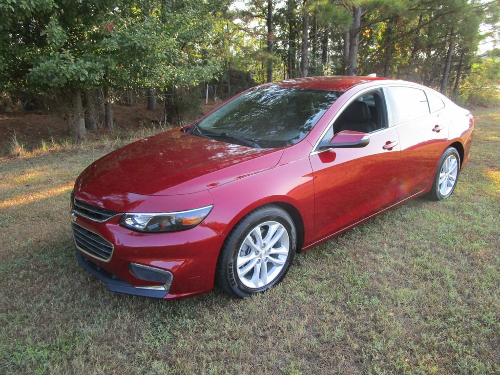 Used 2018 Chevrolet Malibu Hybrid w/ Leather Package