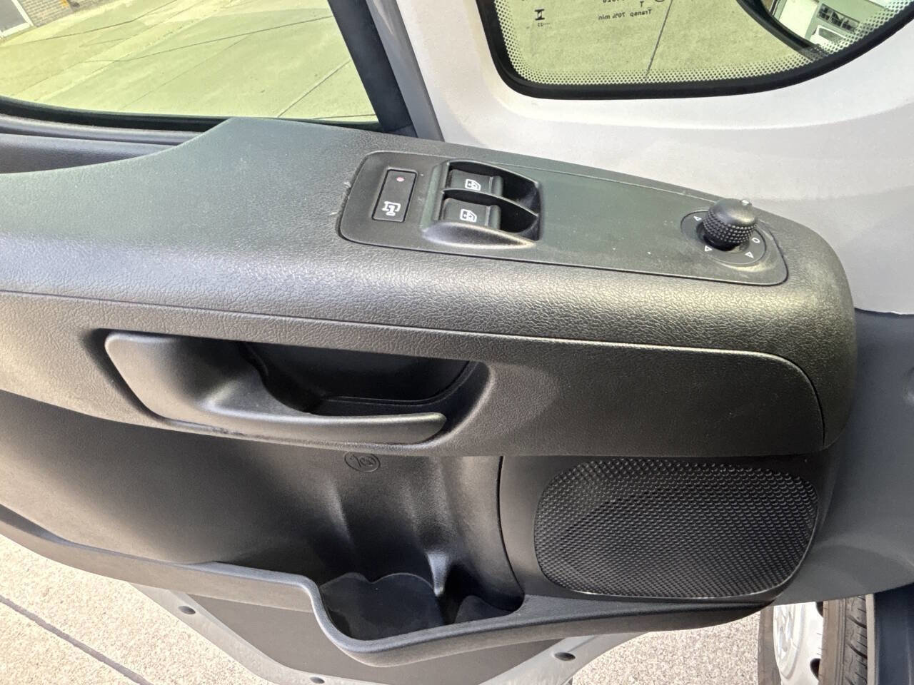 Used 2023 RAM ProMaster 2500 w/ Premium Appearance Group image 34