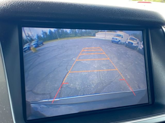Used 2015 Chevrolet Suburban LTZ RWD image 32