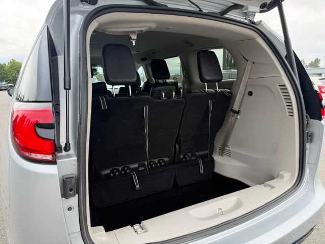 Used 2024 Chrysler Pacifica Limited FWD image 15