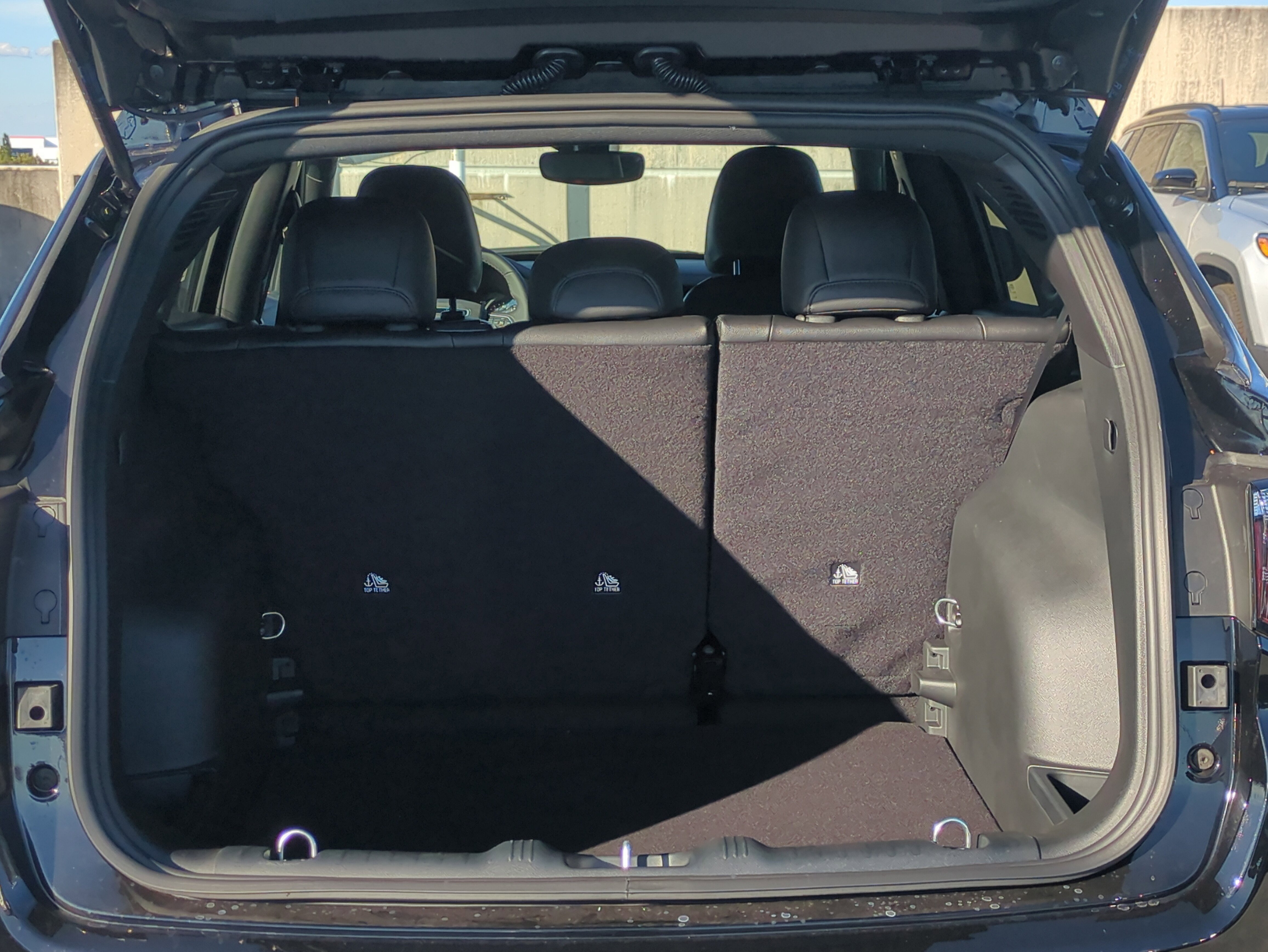 New 2026 Jeep Compass Latitude image 13