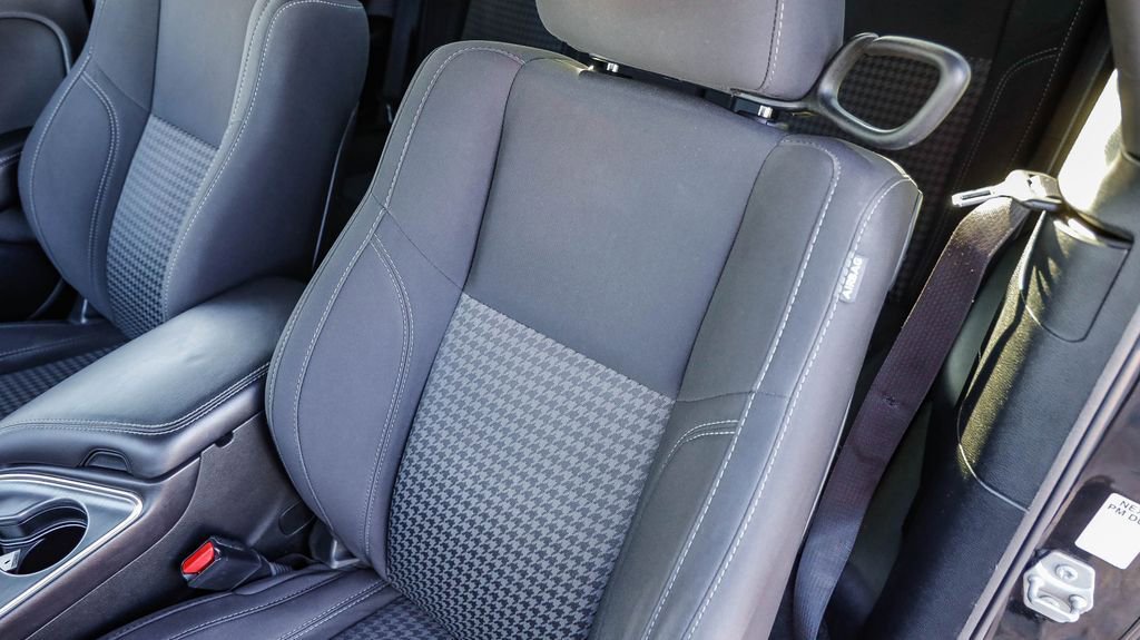 Used 2018 Dodge Challenger SXT image 25