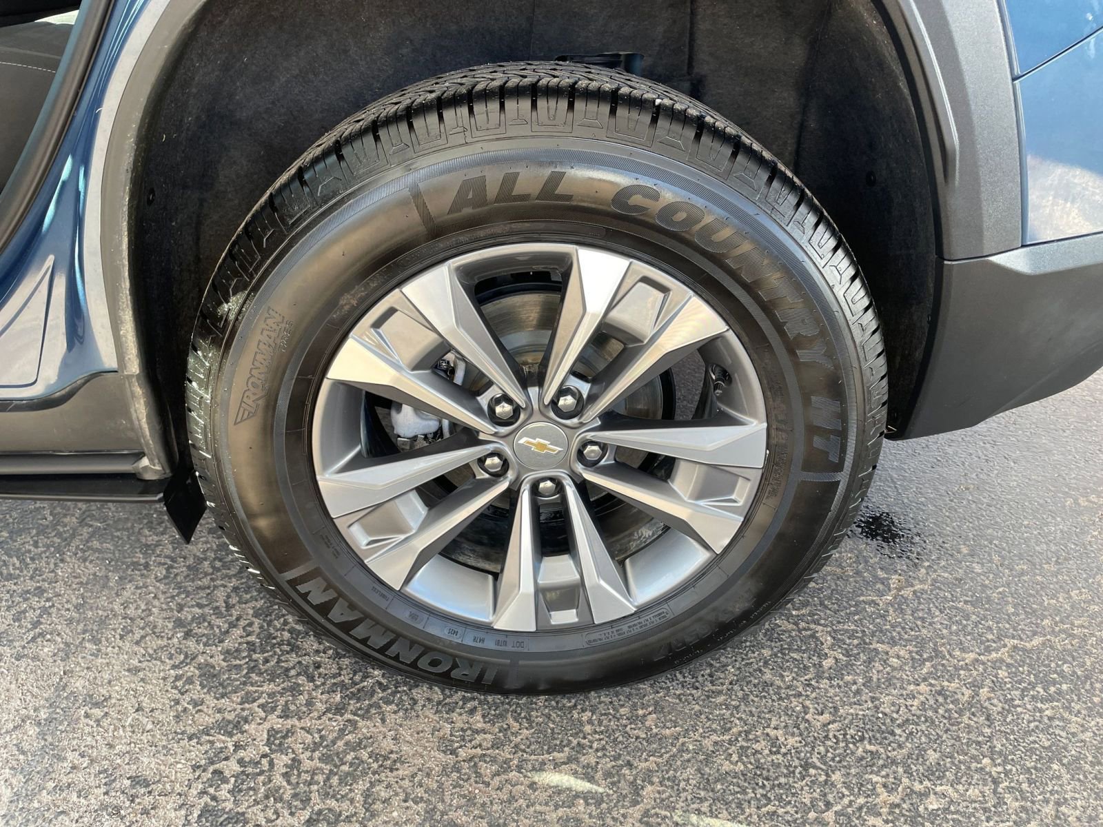 Used 2025 Chevrolet Equinox LT image 29