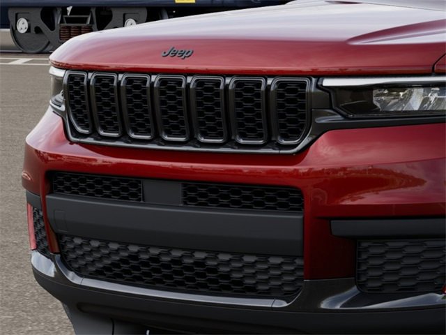 New 2025 Jeep Grand Cherokee L Altitude image 11