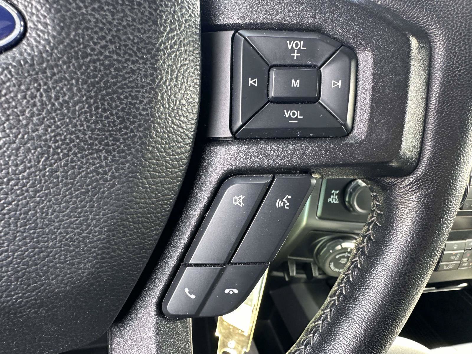 Used 2019 Ford F150 XLT w/ Equipment Group 302A Luxury AWD/4WD image 19