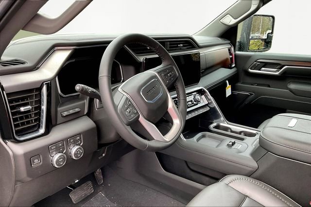 New 2026 GMC Sierra 3500 Denali w/ Denali Reserve Package AWD/4WD image 7