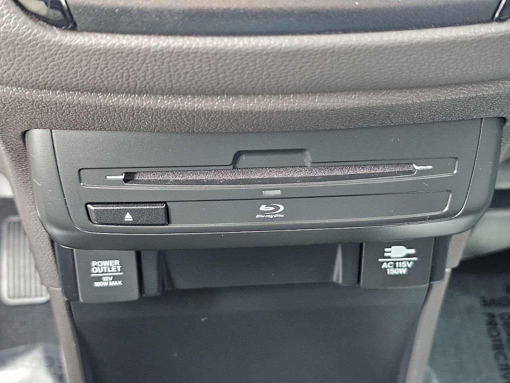 Used 2018 Honda Odyssey Elite image 34