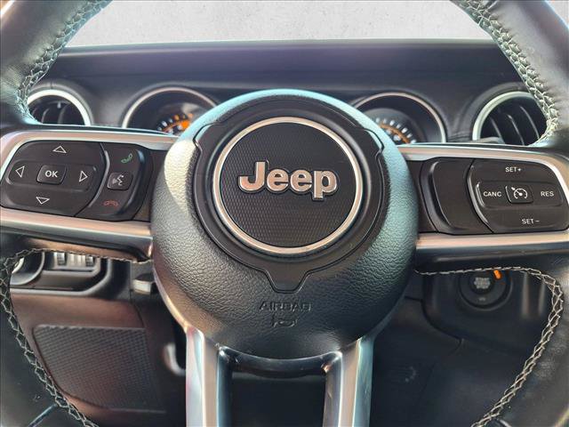 Used 2020 Jeep Wrangler Unlimited Sahara w/ Uconnect 4C Nav & Sound Group AWD/4WD image 16