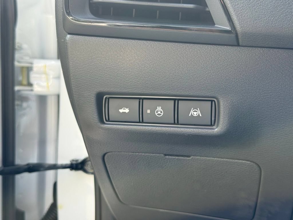 New 2026 Nissan Sentra SR w/ SR Premium Package FWD image 13