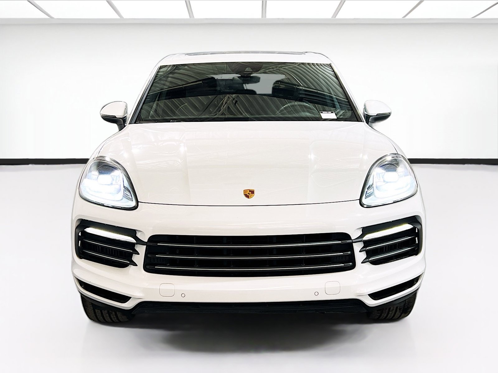 Used 2022 Porsche Cayenne AWD/4WD image 2