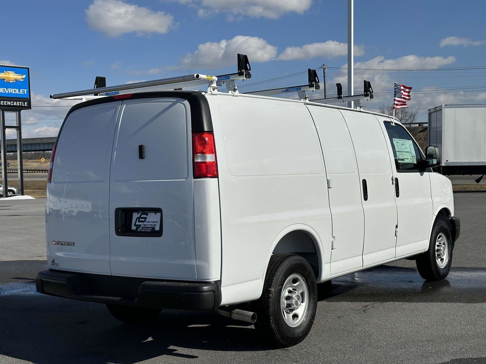 New 2025 Chevrolet Express 3500 w/ Driver Convenience Package image 12