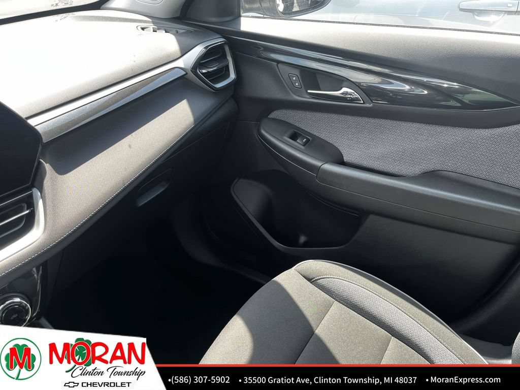Certified 2024 Chevrolet TrailBlazer LT w/ Convenience Package FWD image 26