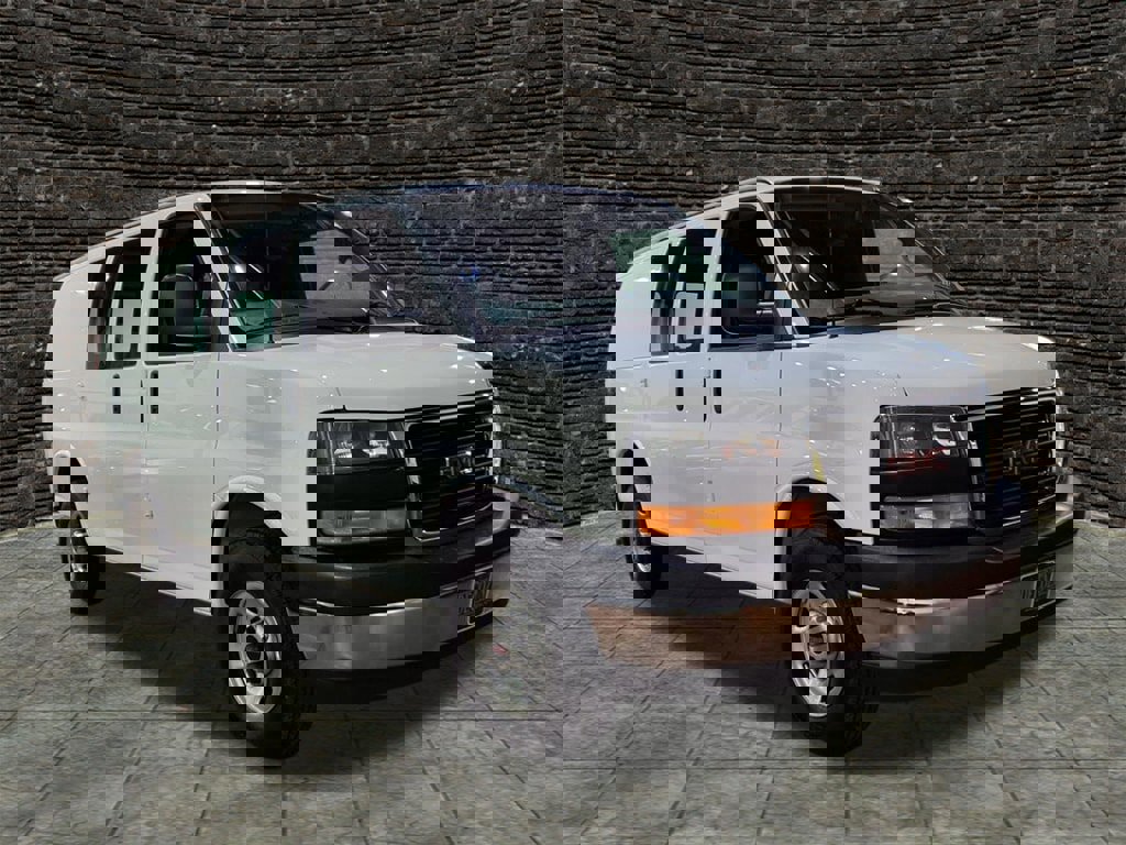 Used 2023 GMC Savana 2500 w/ Driver Convenience Package image 1