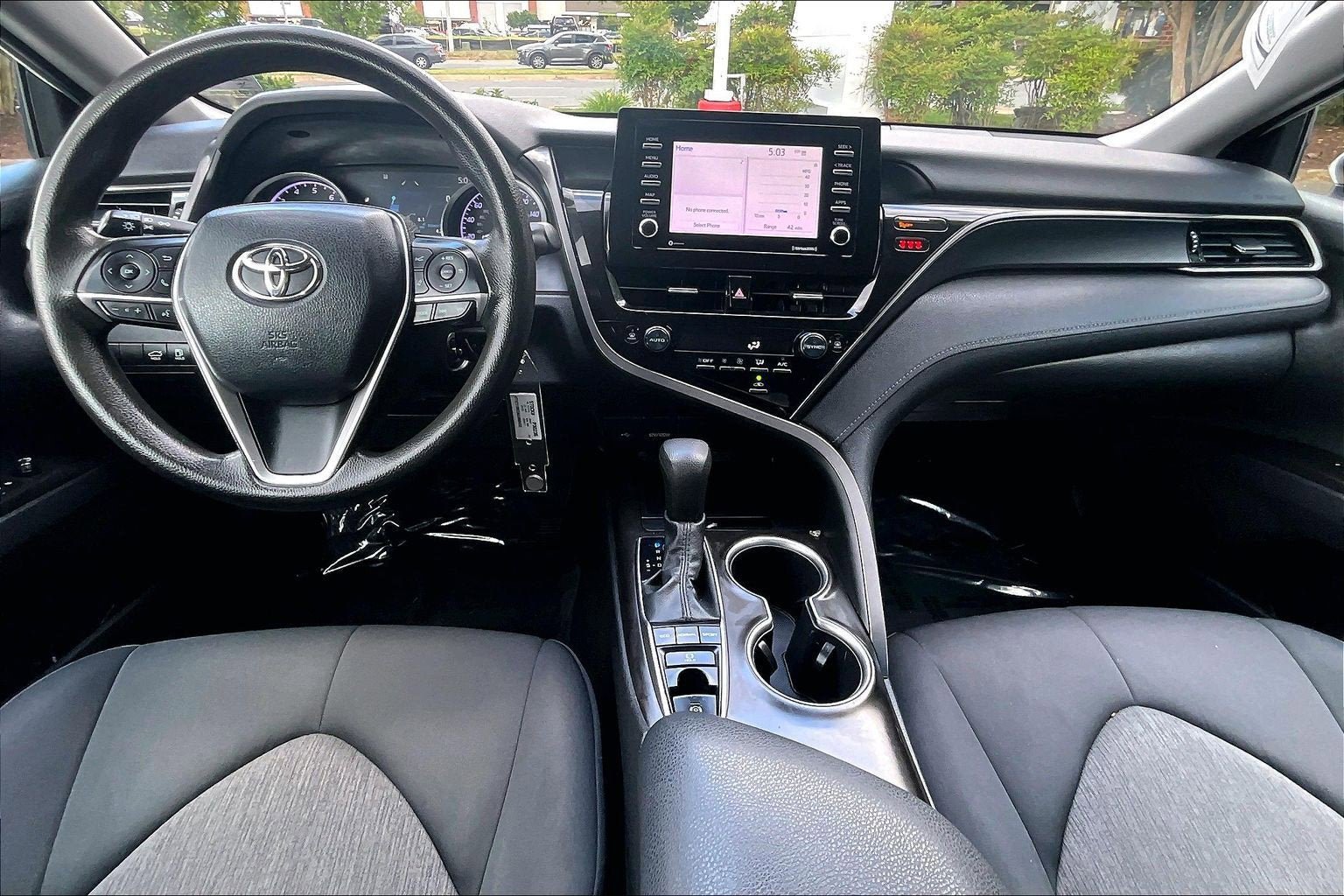 Used 2022 Toyota Camry LE AWD/4WD image 14