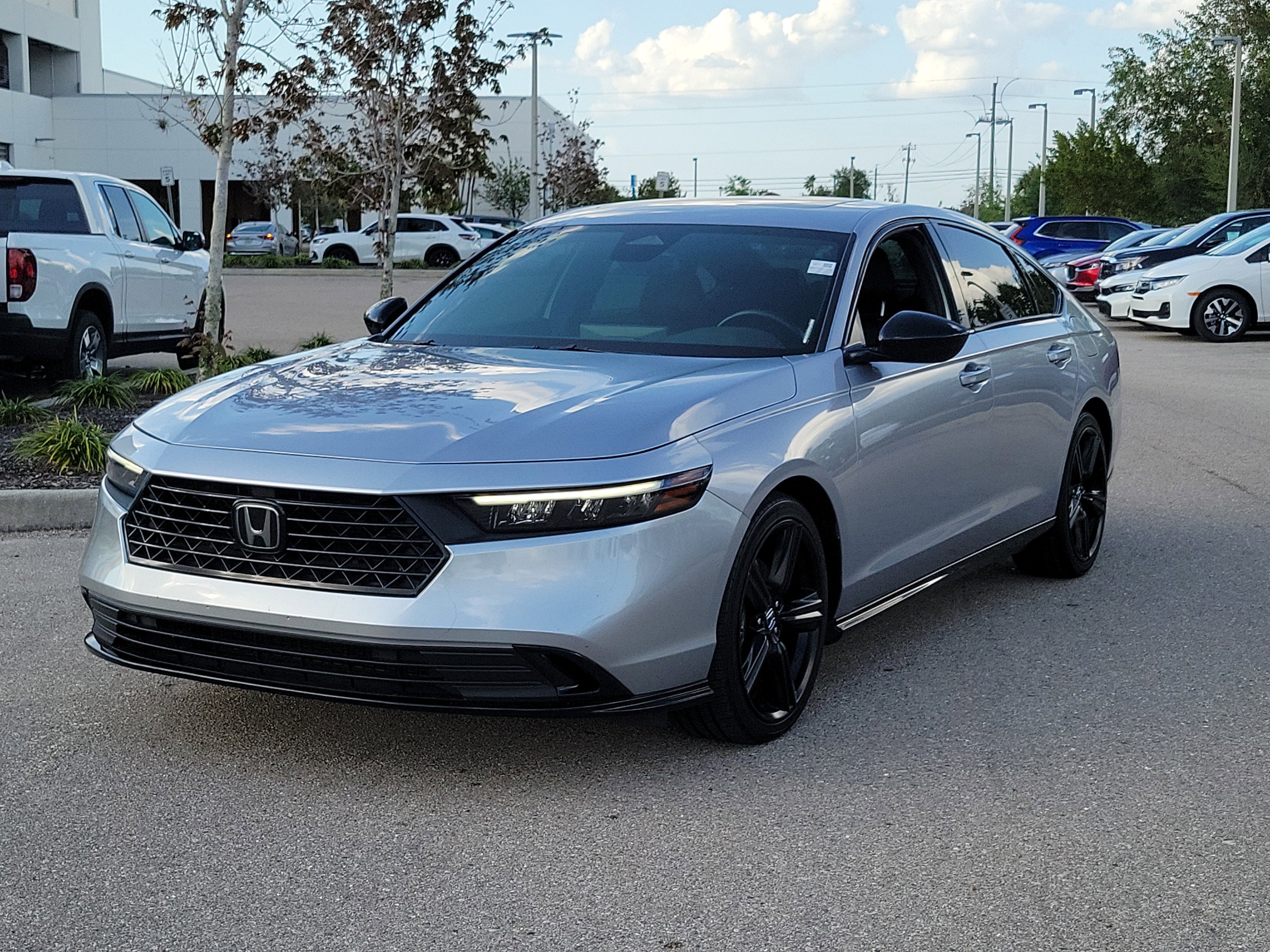 Used 2023 Honda Accord Sport image 3