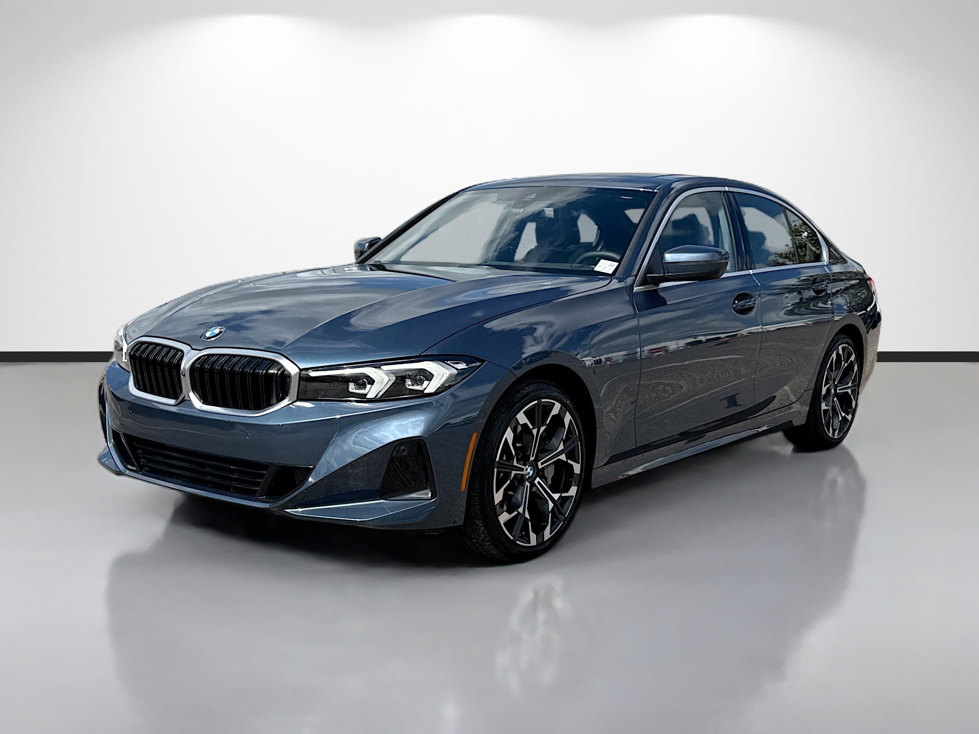 Used 2025 BMW 330i Sedan image 7