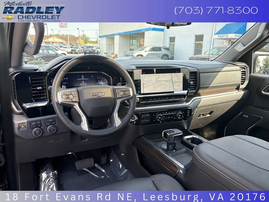 Used 2025 Chevrolet Silverado 1500 LT Trail Boss w/ Convenience Package II AWD/4WD image 15