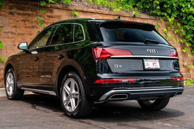 Used 2021 Audi Q5 e Premium Plus w/ Premium Plus Package image 7