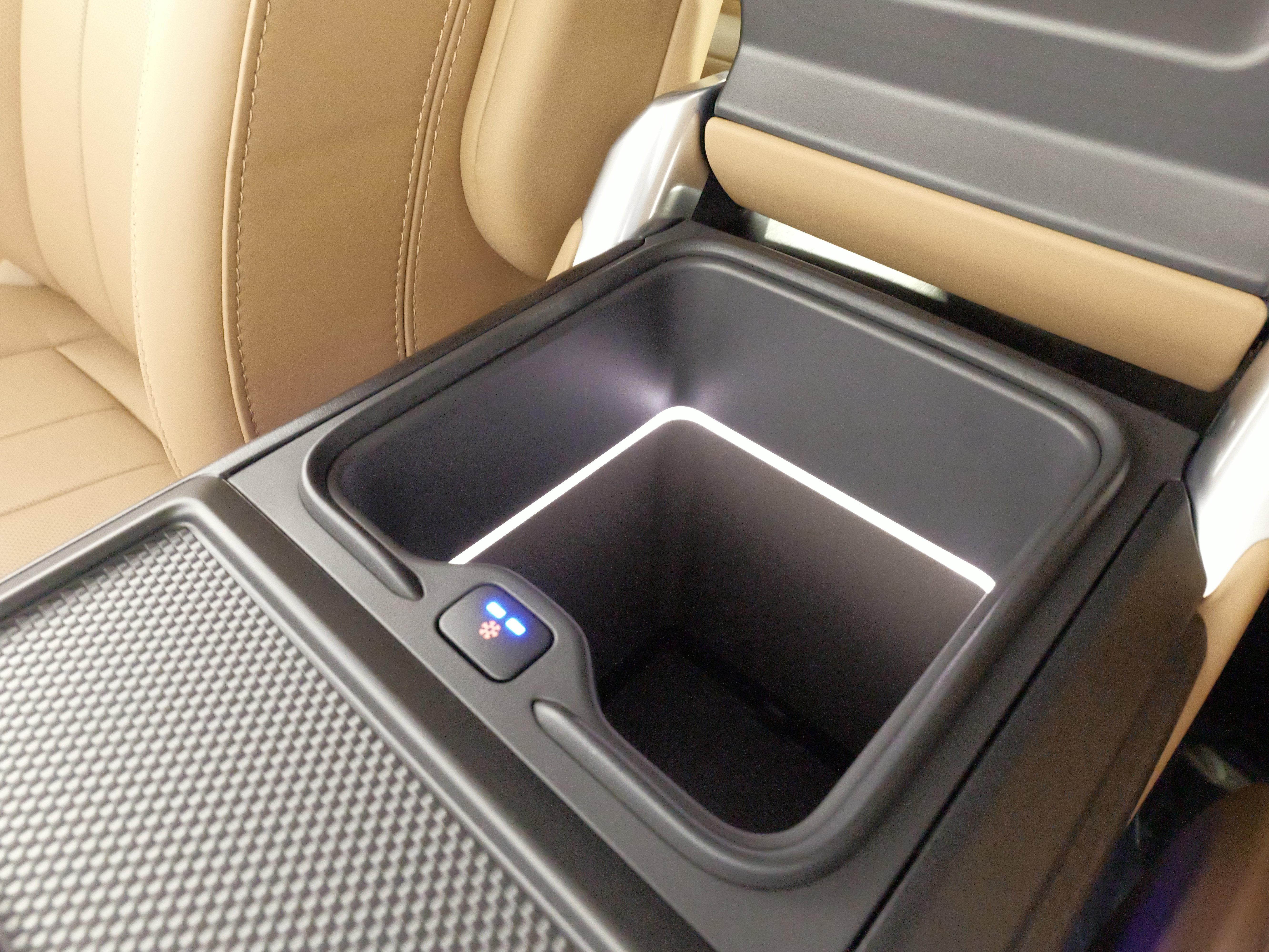 Used 2025 Land Rover Range Rover Autobiography image 75