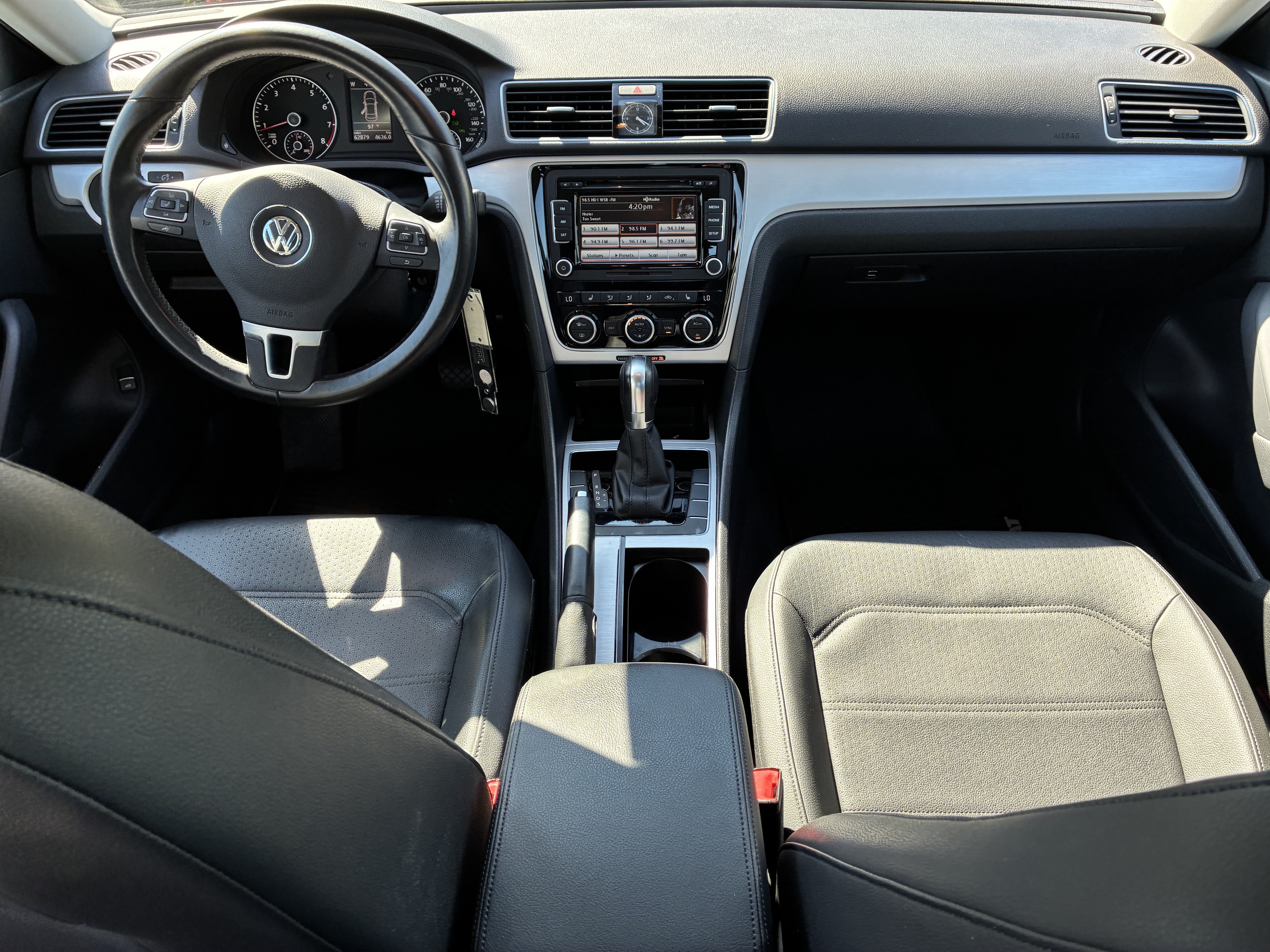 Used 2012 Volkswagen Passat 2.5 SE FWD image 17