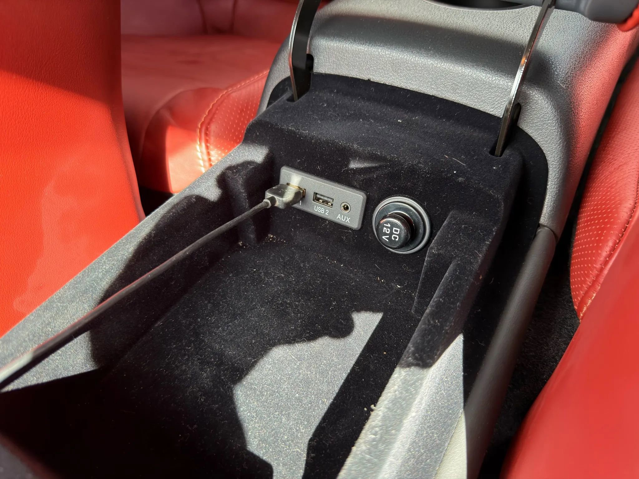 Used 2024 Nissan GT-R Premium w/ Premium Interior Package image 19