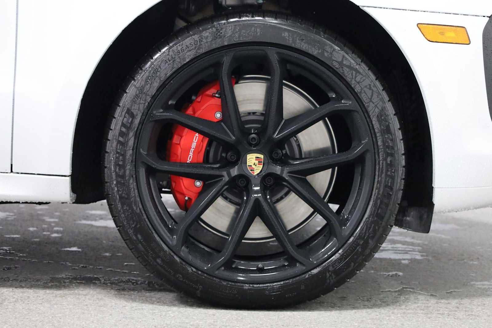 New 2026 Porsche Macan GTS image 12