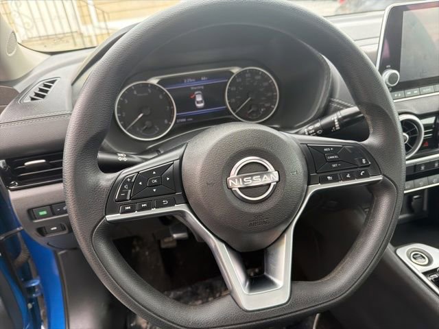 Used 2025 Nissan Sentra SV image 14