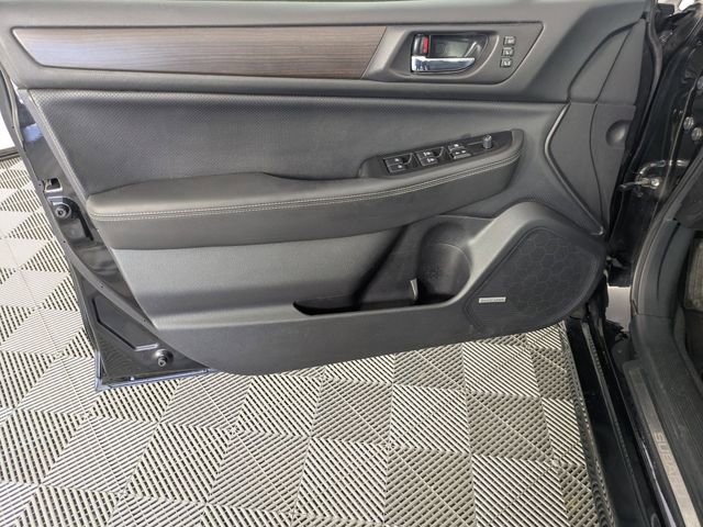 Used 2017 Subaru Legacy 3.6R Limited image 9