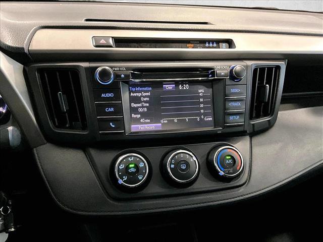 Used 2018 Toyota RAV4 LE image 24