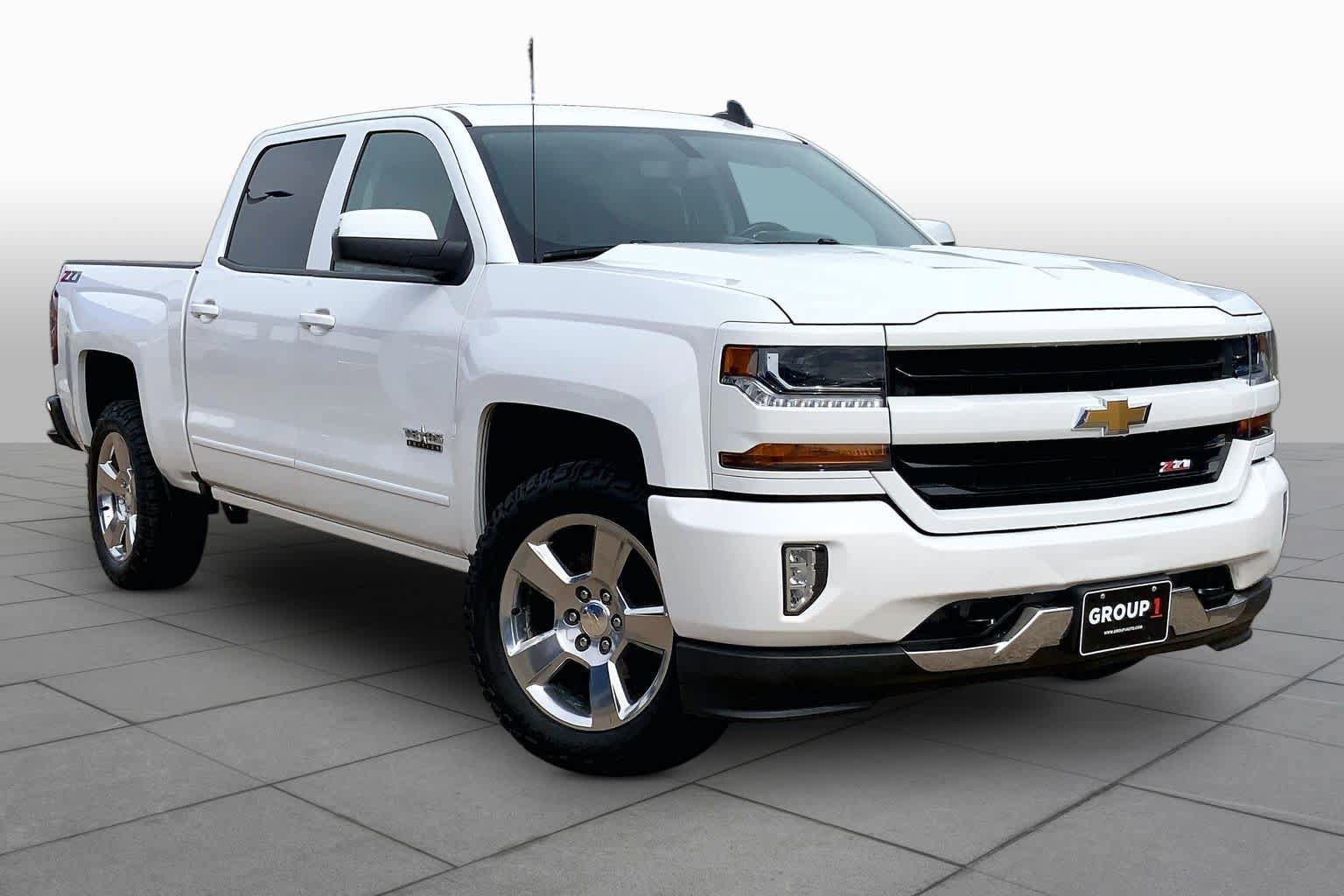 Used 2018 Chevrolet Silverado 1500 LT w/ Texas Edition AWD/4WD image 3