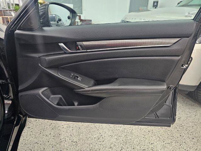Used 2022 Honda Accord Sport image 32