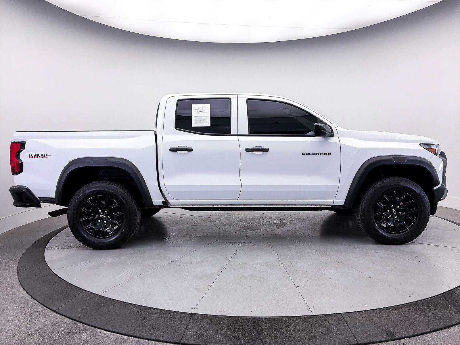 Used 2024 Chevrolet Colorado Trail Boss w/ Advanced Trailering Package AWD/4WD image 37