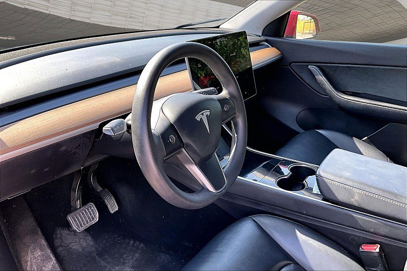 Used 2020 Tesla Model Y Long Range image 12