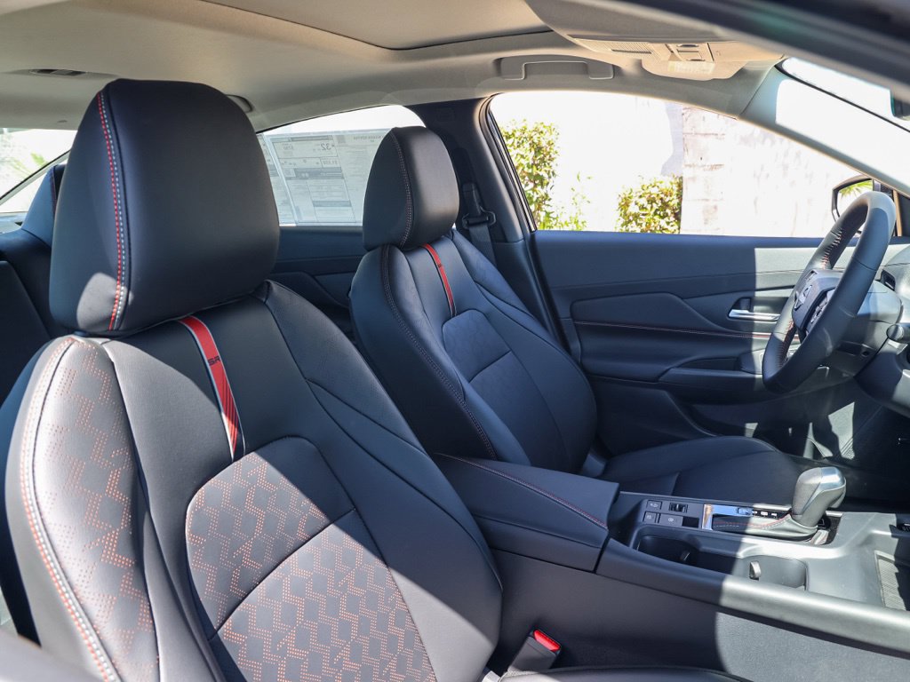 New 2026 Nissan Sentra SR w/ SR Premium Package FWD image 21