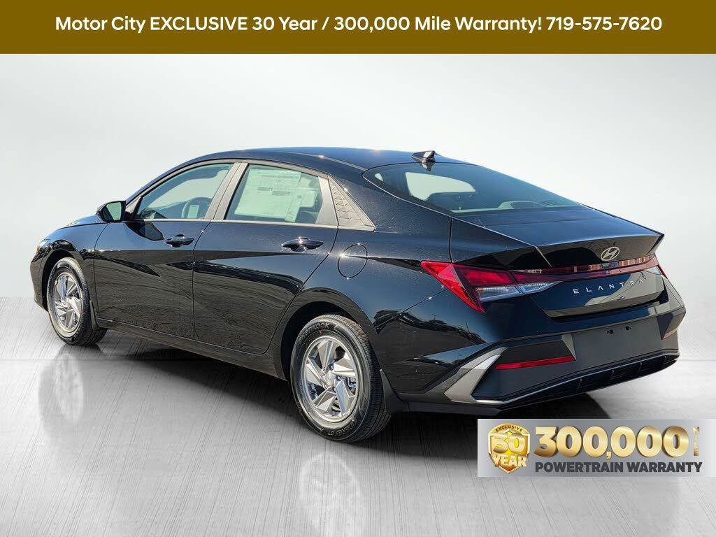 New 2026 Hyundai Elantra SE FWD image 6