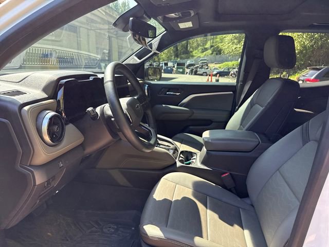 Used 2023 Chevrolet Colorado ZR2 w/ ZR2 Convenience Package III AWD/4WD image 14