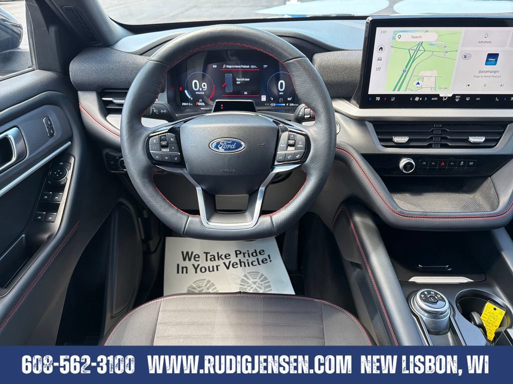Used 2025 Ford Explorer ST-Line w/ ST-Line Street Pack AWD/4WD image 13
