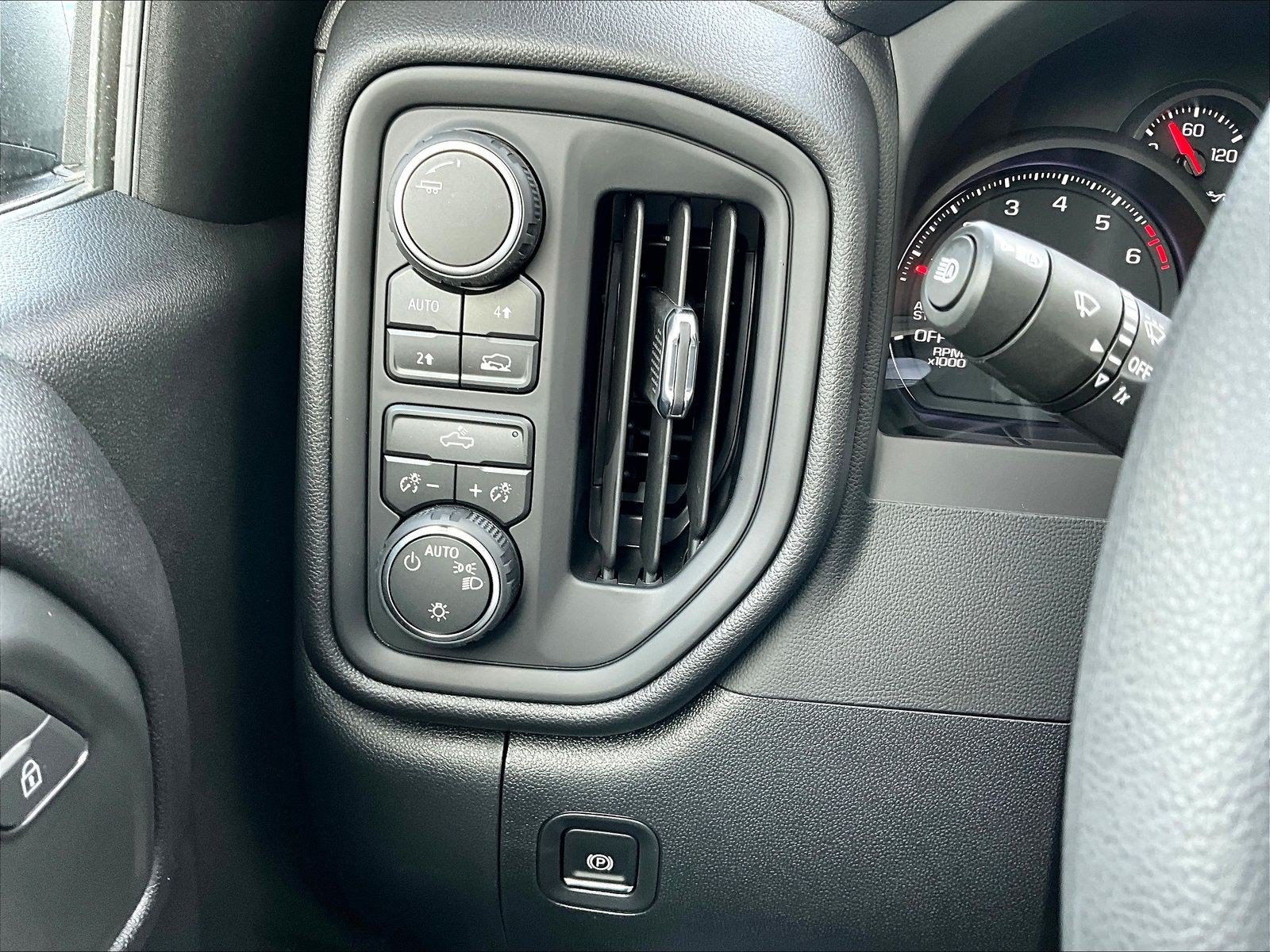 New 2026 Chevrolet Silverado 1500 Custom w/ Rally Edition AWD/4WD image 25