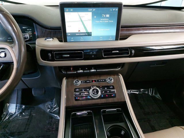 Used 2020 Lincoln Aviator Reserve w/ Equipment Group 202A image 25