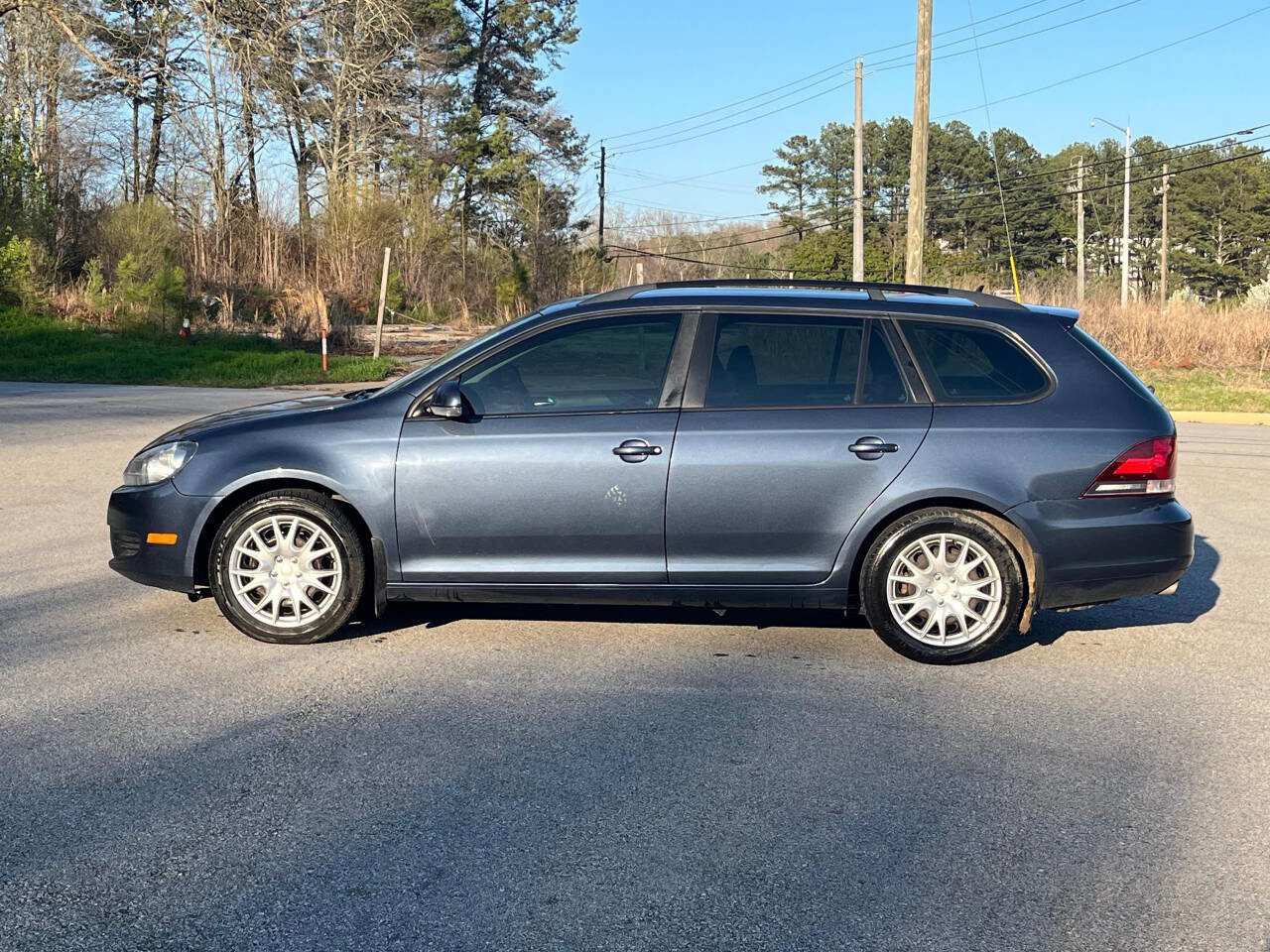 Used 2010 Volkswagen Jetta S FWD image 3