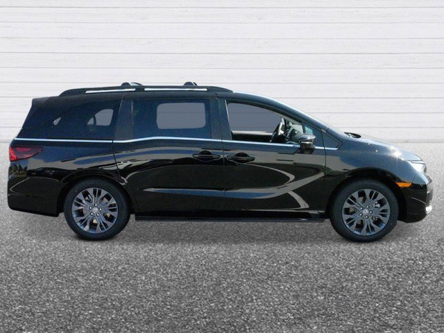 New 2026 Honda Odyssey Touring image 7