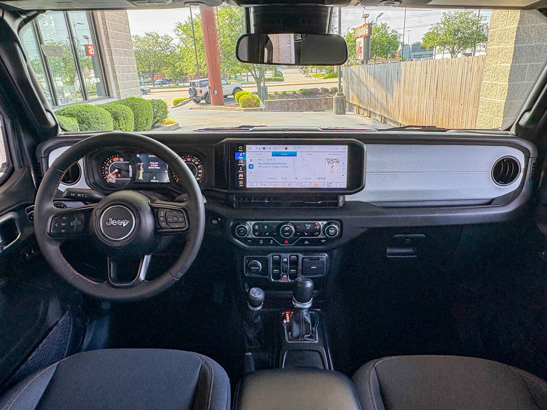 Used 2024 Jeep Wrangler Unlimited Sport AWD/4WD image 29