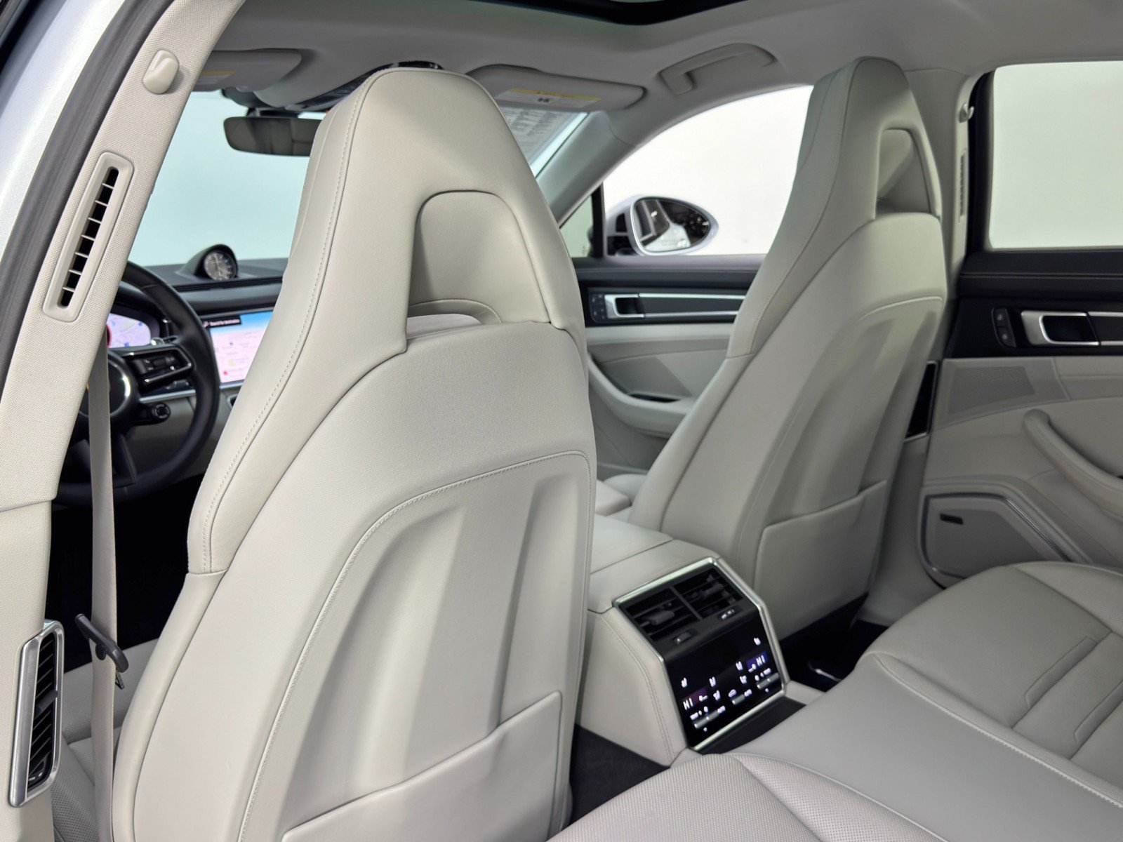 Used 2023 Porsche Panamera Platinum Edition RWD image 38