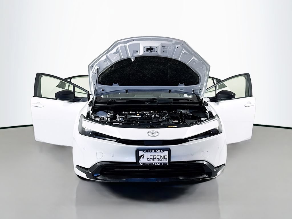 Used 2023 Toyota Prius LE FWD image 18
