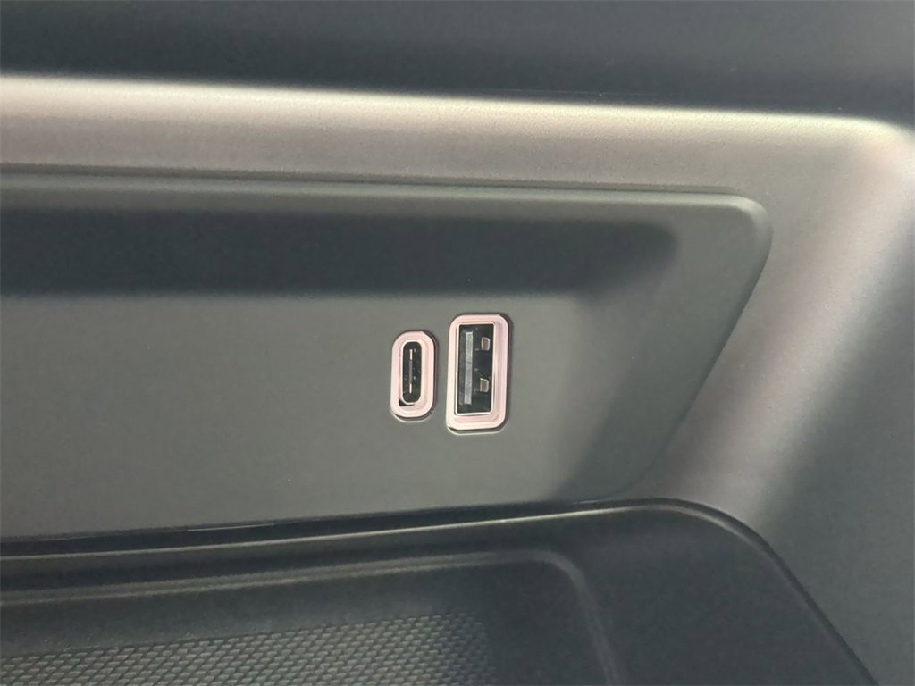 New 2025 Dodge Hornet R/T w/ R/T Blacktop Package image 21