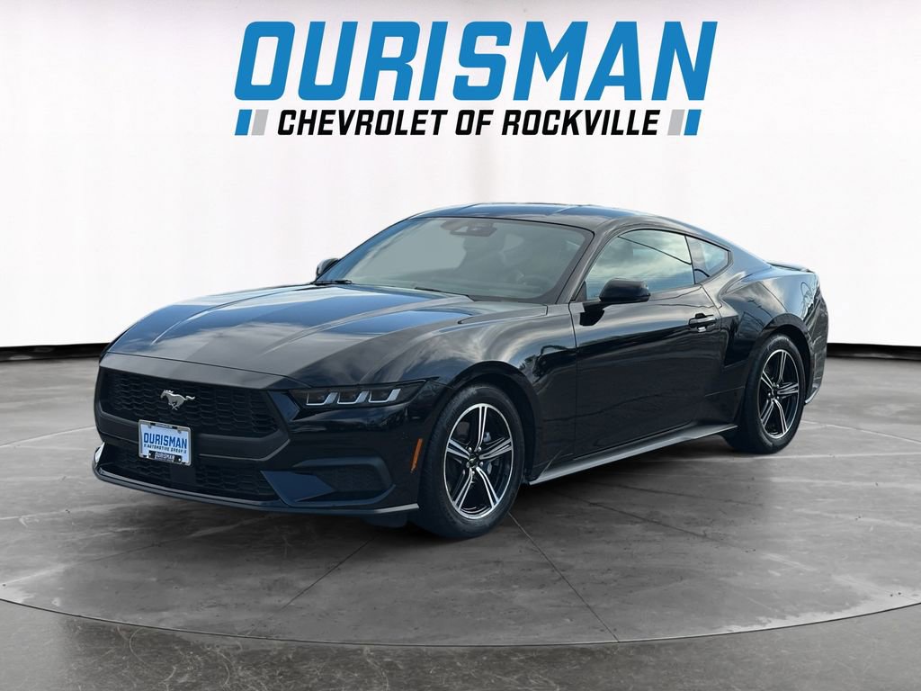 Used 2024 Ford Mustang Premium image 2