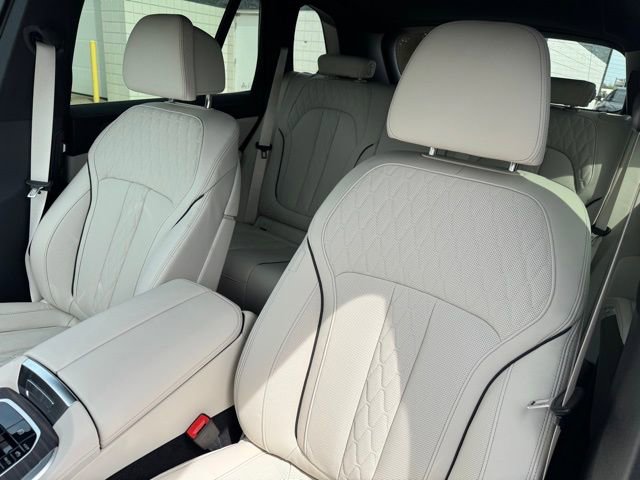 New 2026 BMW X5 xDrive40i AWD/4WD image 17
