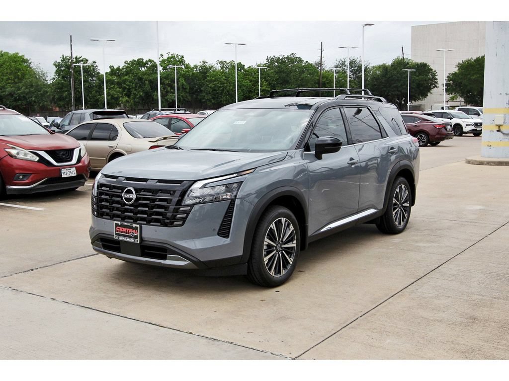 New 2026 Nissan Pathfinder Platinum FWD image 2